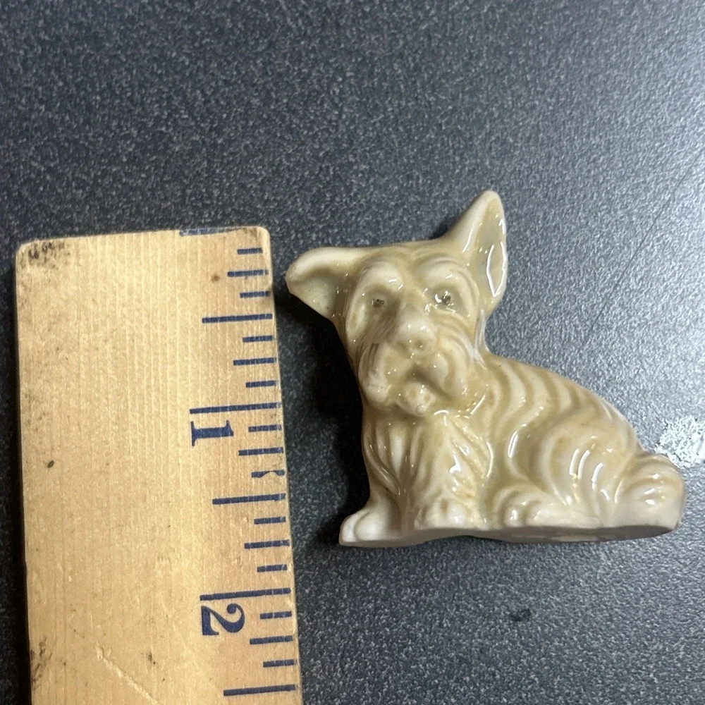 Vintage Small Sitting Scottie Dog Figurine Made in Japan